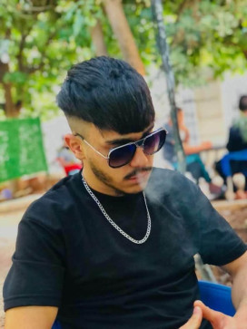 Badro Niaf, 22, Algeria