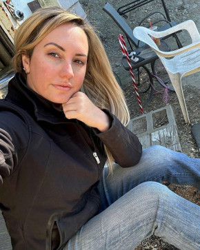 Love Joy, 33, United States