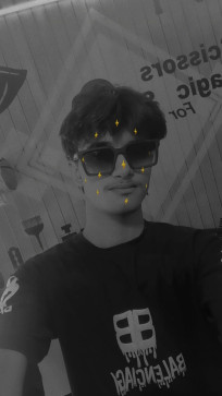 Savez Khan, 18, India