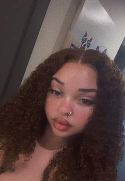 Mary, 25, United States