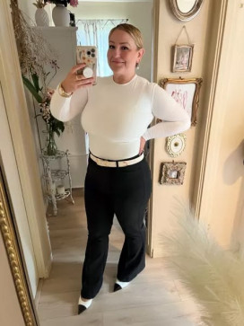 Isa, 40, Germany