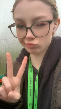 Rose, 20, United Kingdom