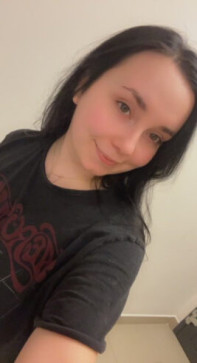 Julie, 23, United States