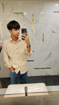 Ansh, 18, India