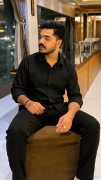Viraj Chauhan, 18, India