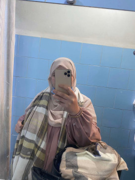 Mouna 95, 30, Algeria