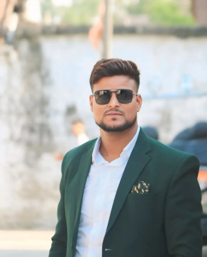 AKDAS KHAN, 18, India