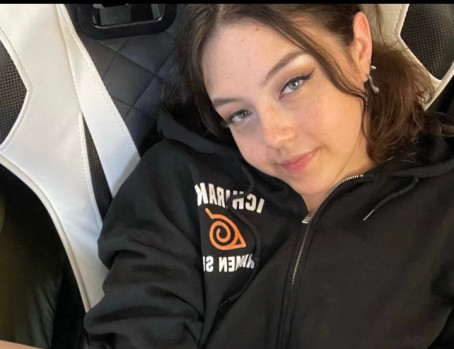 Riah, 33, United States