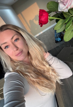 Elizabeth, 30, United States