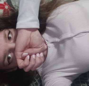 Meow, 20, Canada