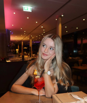 Julia Sergio, 22, United States
