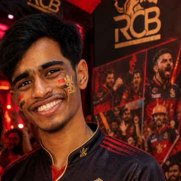 Sharvesh, 18, India