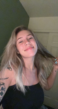 Anna Kris, 35, United States