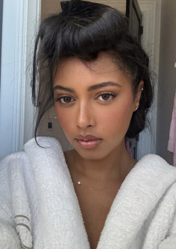 Alison, 24, United States