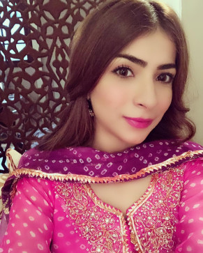 Shanaya, 22, India