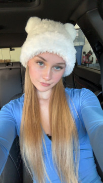 Morgen, 25, United Kingdom