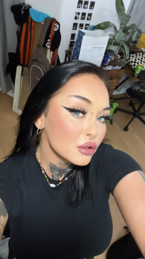 Worship Lauren, 29, United States