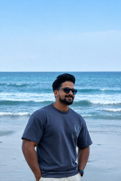 Krishna Sahani, 26, India