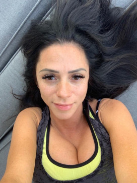 Alicia, 35, United States