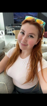 Dorathy Anna, 29, United States