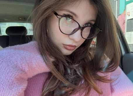 Beatrice Ciure, 19, Romania