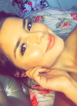 Lola, 32, United States