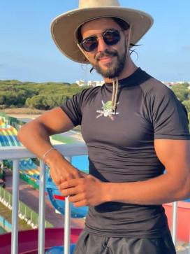 Lakhdar Bousnoubra, 18, Algeria