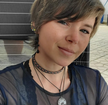 Adina Renye, 28, United States