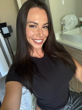 Katewolfiee, 30, United States