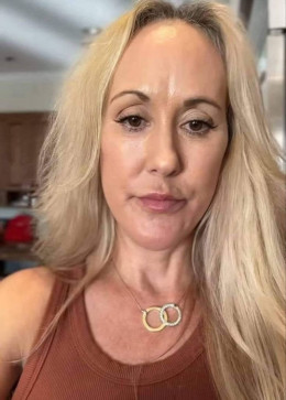 Sophia, 40, United States