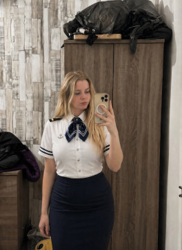 Maddy, 26, United States