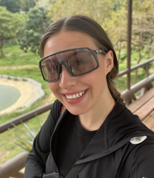 Monica, 29, United States