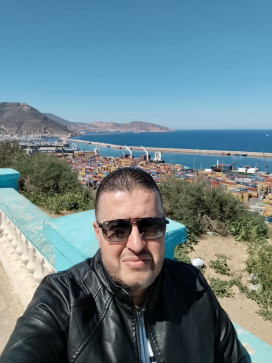 Adams BEL, 42, United Kingdom