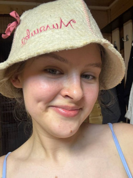 Kate, 30, United States