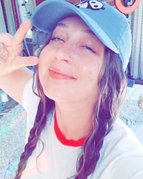 Bright Pearl, 30, United States