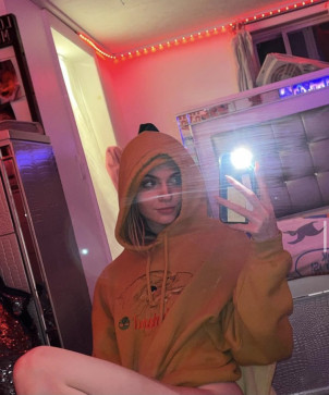 Mia Zoey, 32, United States