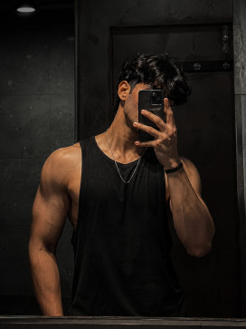 Maverick, 25, India
