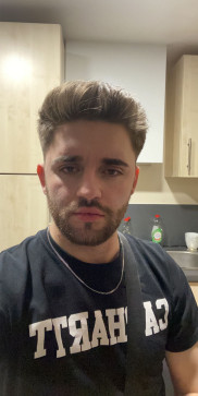 Diogo, 26, United Kingdom