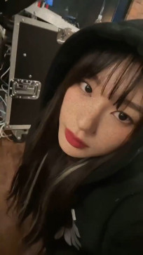 Junnie, 18, South Korea