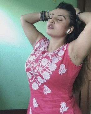 Shivani, 26, India
