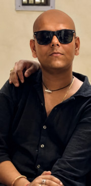 Pharma Dogwa, 21, India