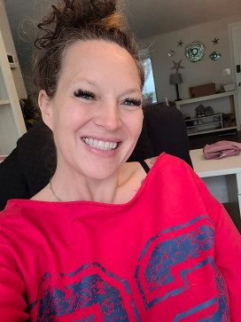 Hannah Alice, 38, United States