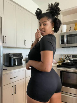 Hooriya Rose, 22, United States