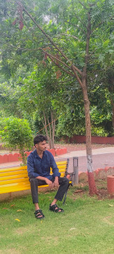 Maaz Bagban, 18, India