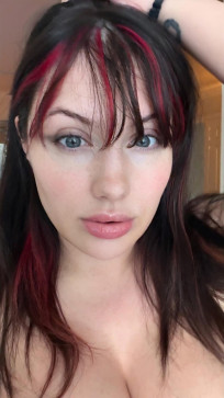 Molisabeam, 25, United States