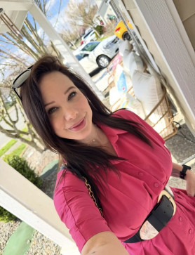 Elizabeth Britt, 33, United States