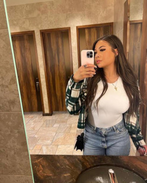 Daniella James, 36, United States
