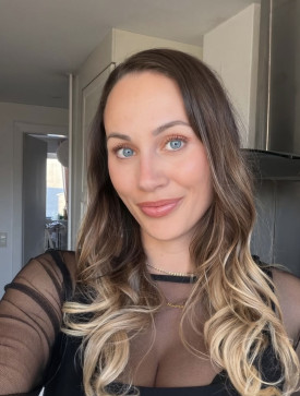 Nora, 32, United States