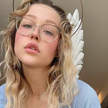 Rose Bailey, 31, United States