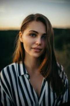 Adeline, 25, United States